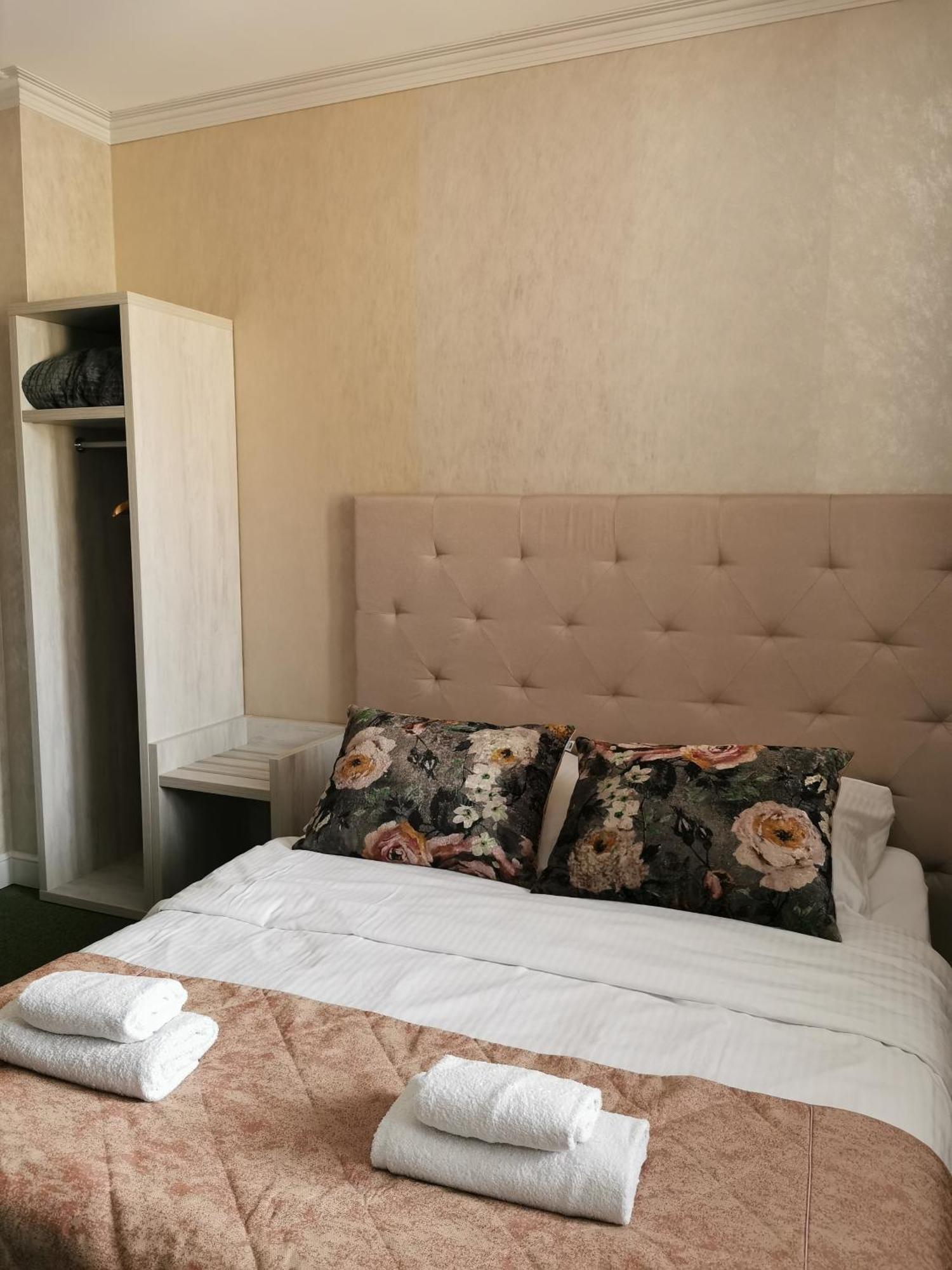 Rezydencja Pod Pieprzowkami Zalesie Gorzyckie Extérieur photo