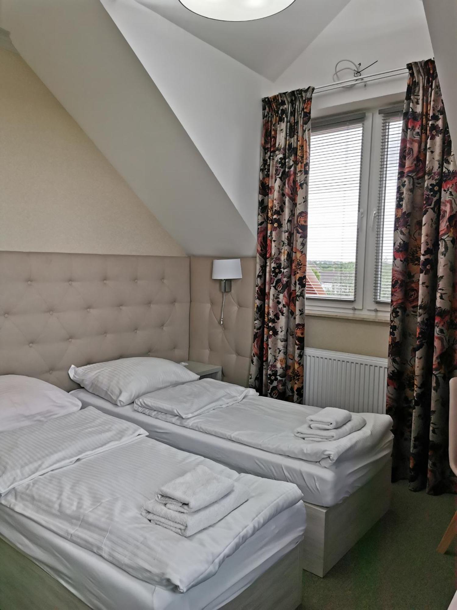 Rezydencja Pod Pieprzowkami Zalesie Gorzyckie Extérieur photo